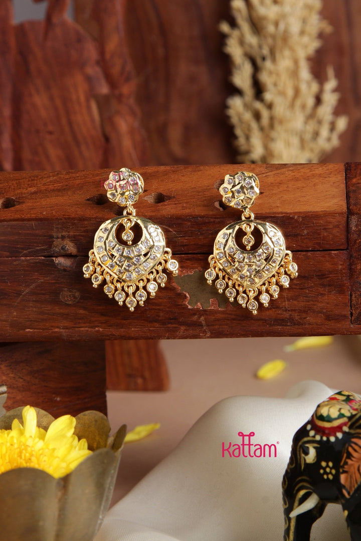 Akshara - Goldtone Gati White Earring - E947