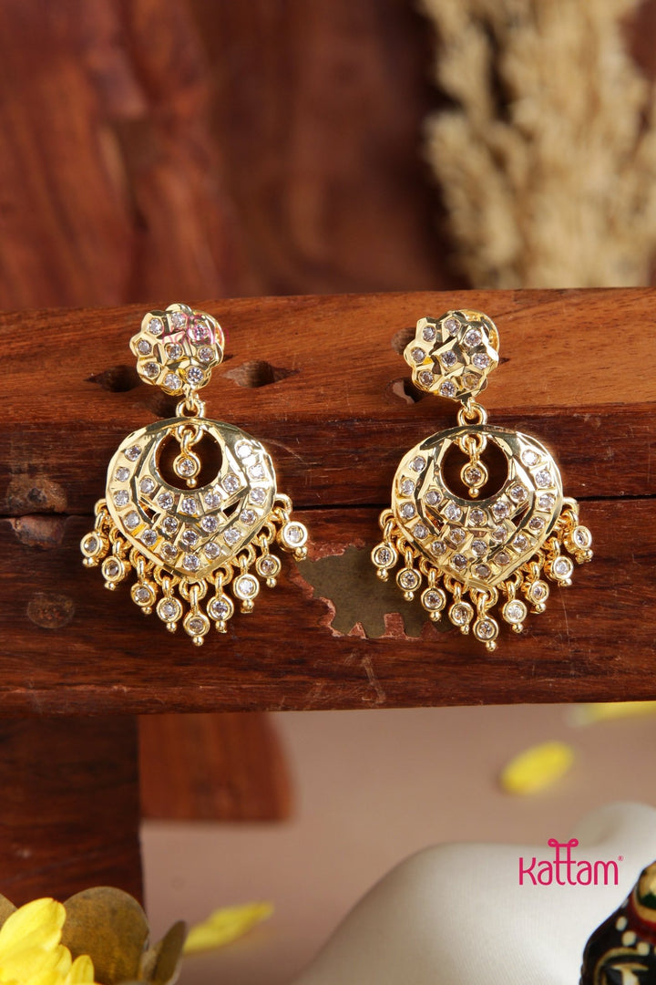 Akshara - Goldtone Gati White Earring - E947