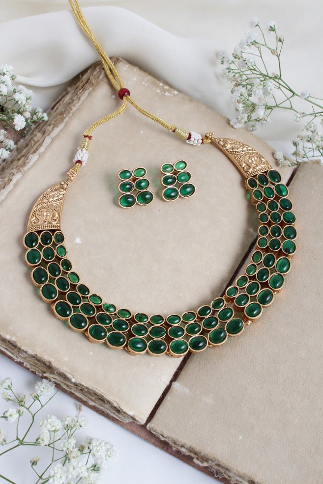 Budgetted Green Oval Choker - N2415