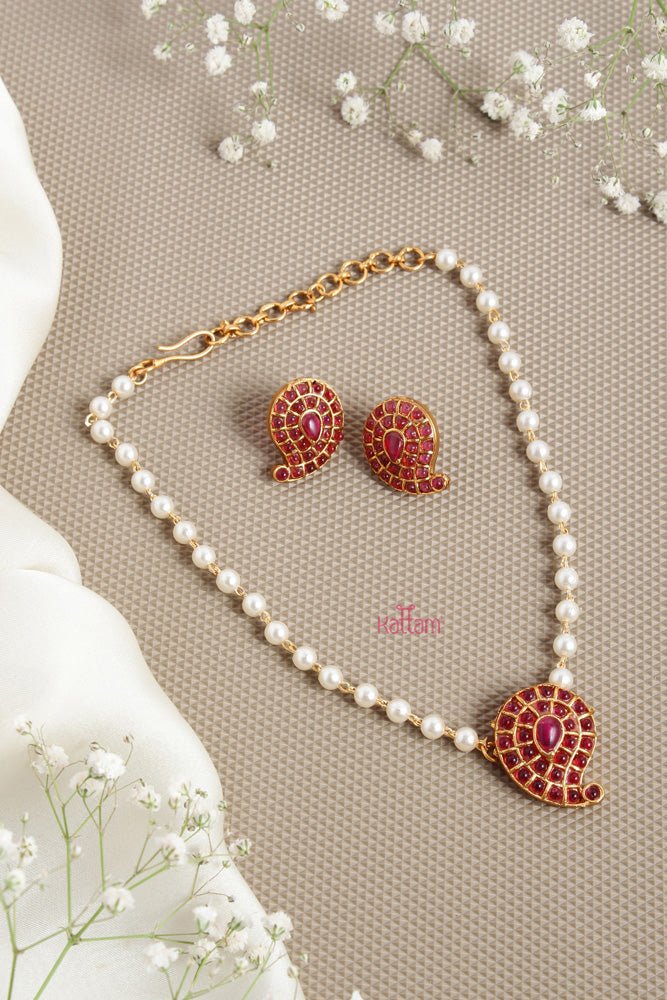 Budgetted Red Manga Pearl Choker - N2602