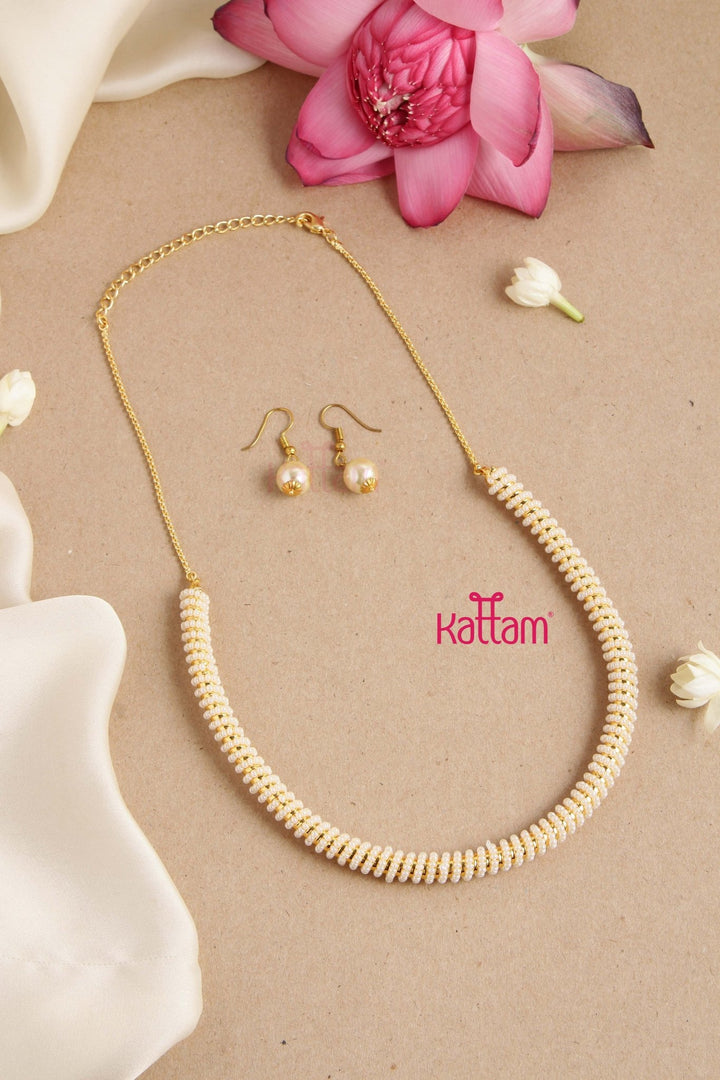 Fancy Pearl Hasli Choker - N2768