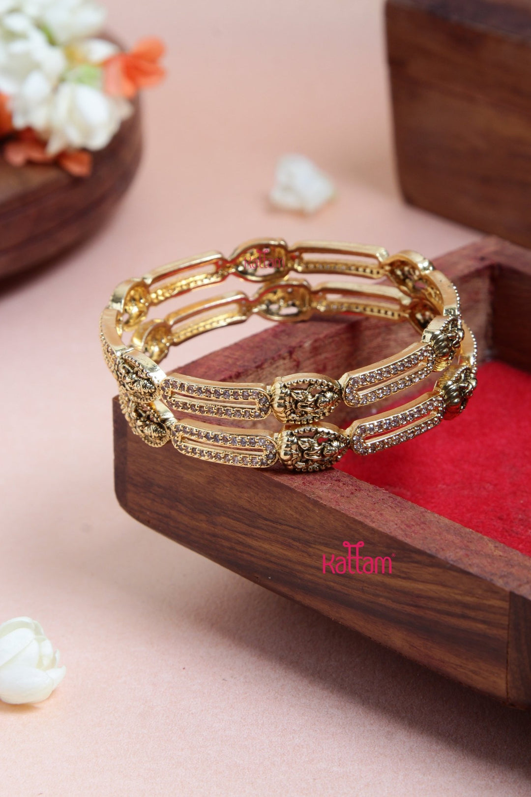 Goddess StoneLine Bangle - B544 - V4