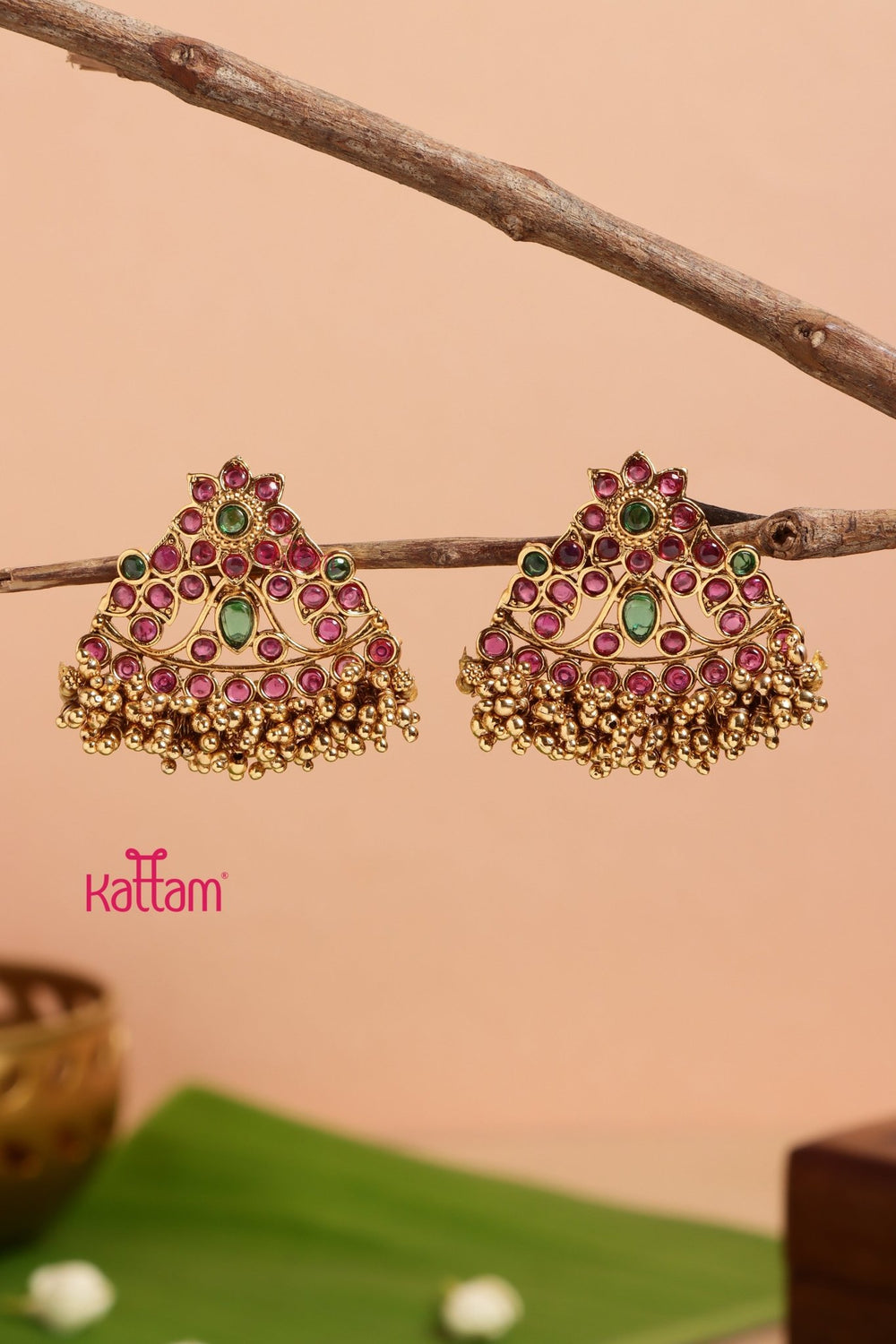 Gold Trim Drop Earring - E981