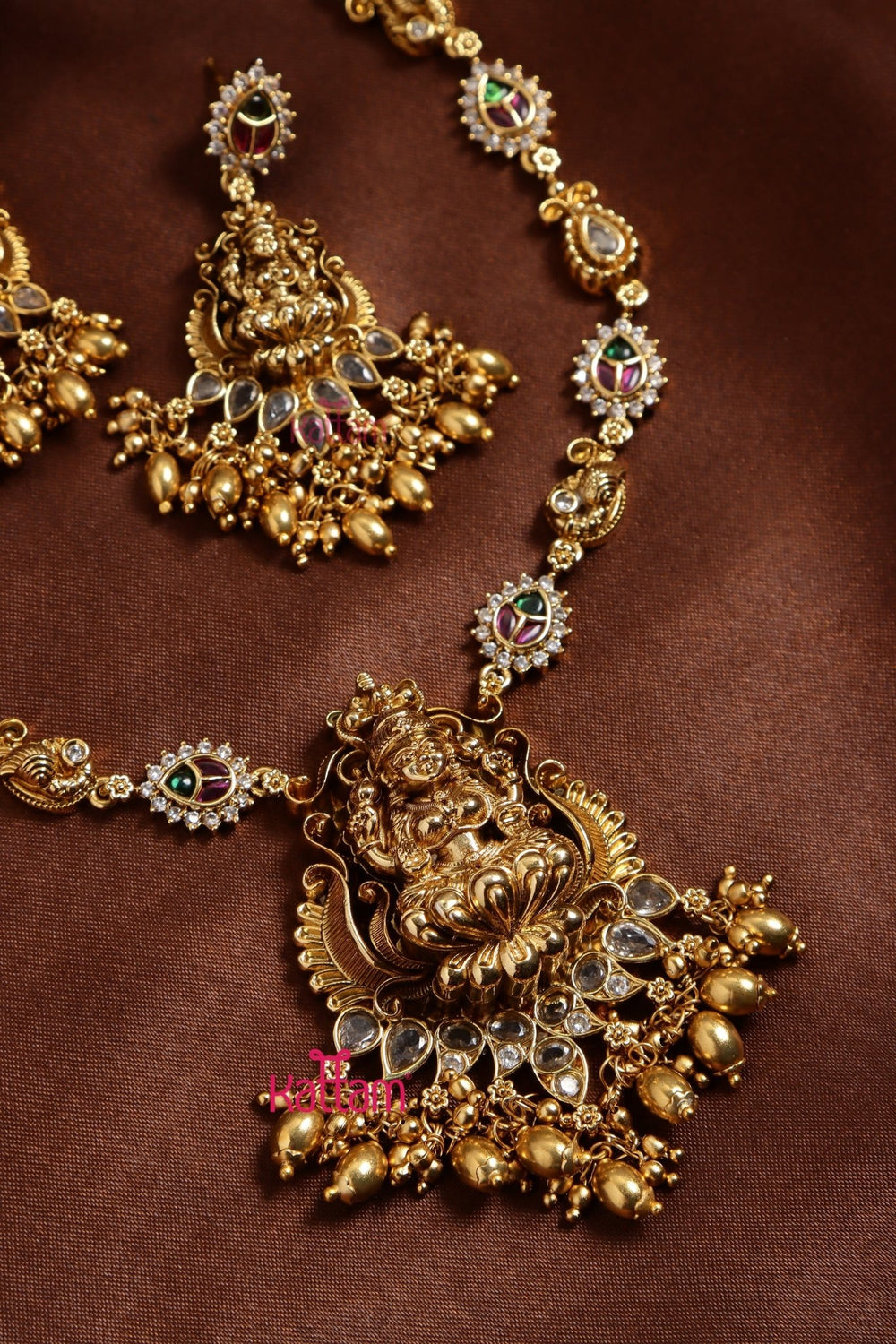 Gold Trims Big Nakshi Dollar Necklace - N3243