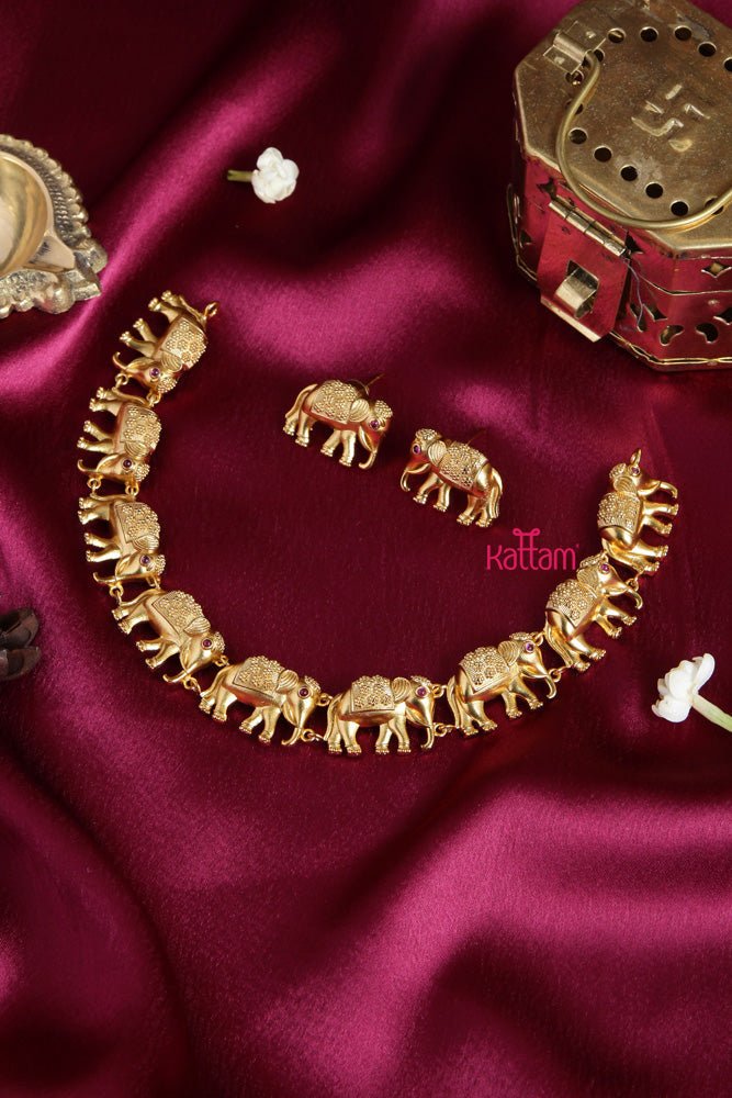 GoldTone Elephant Choker - N2034