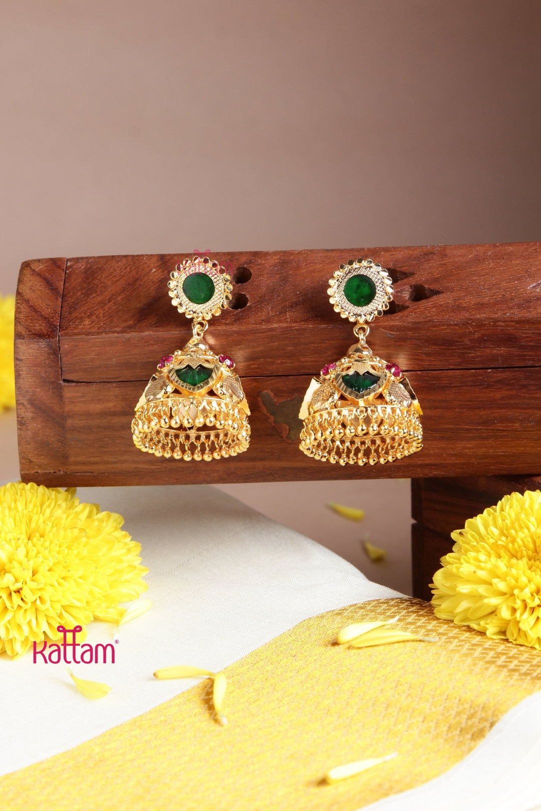 Goldtone Palakka Green Jhumka - E964