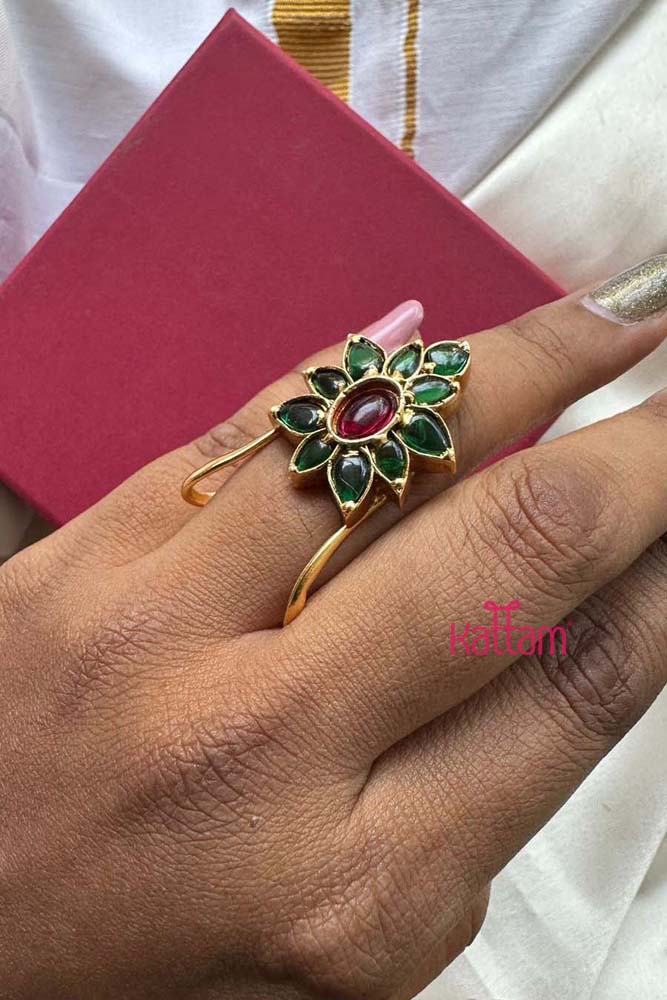 Green Ruby Vangi Type Ring - R61