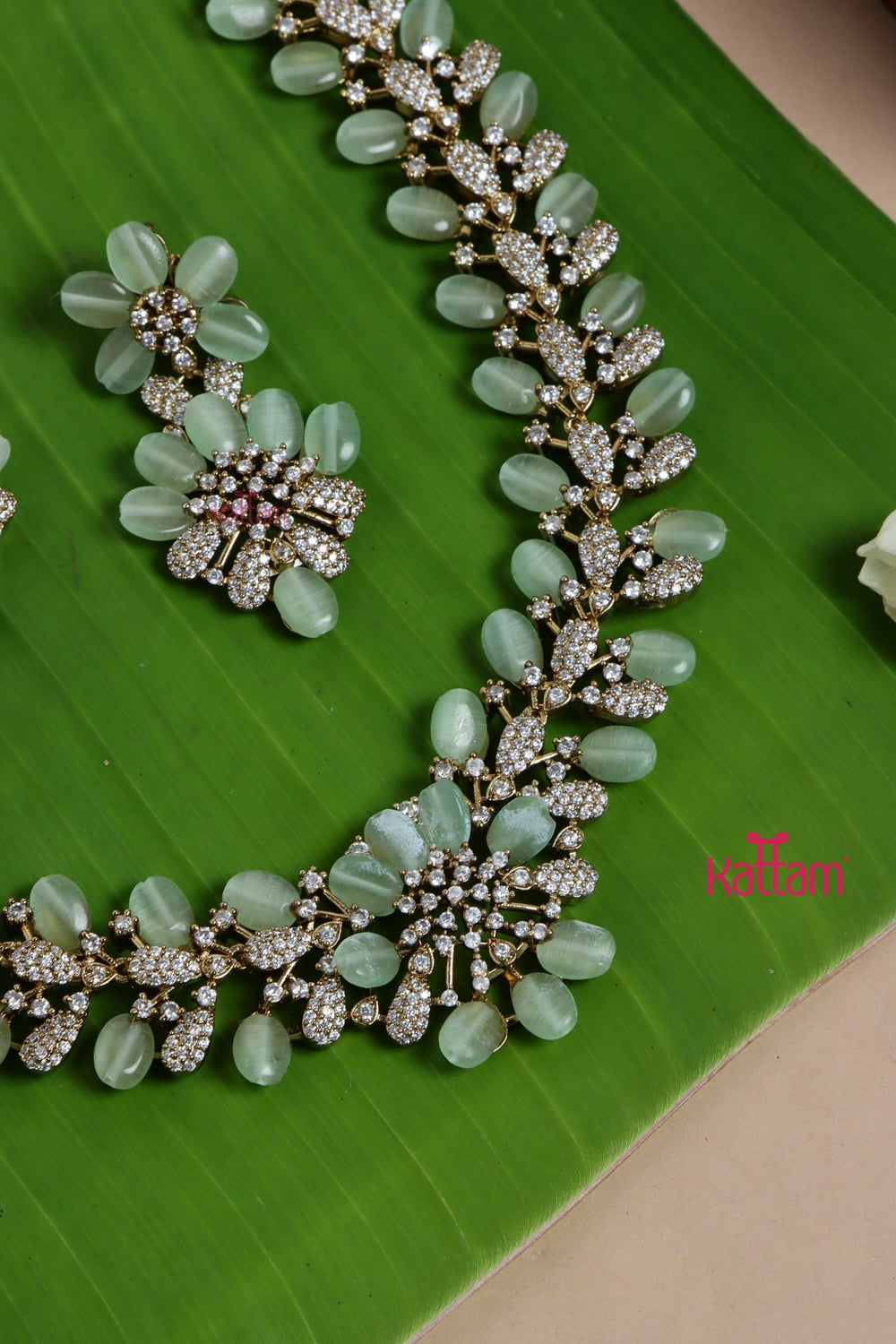 Mia - Pastle Green Pearl Bling Partywear Choker - N5155