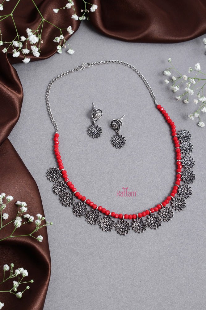 Oxidised Flower Red Crystal Bead Choker - N2508R