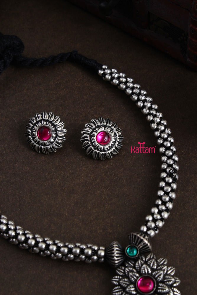 Oxidised Pink Green Flower Choker - N1969