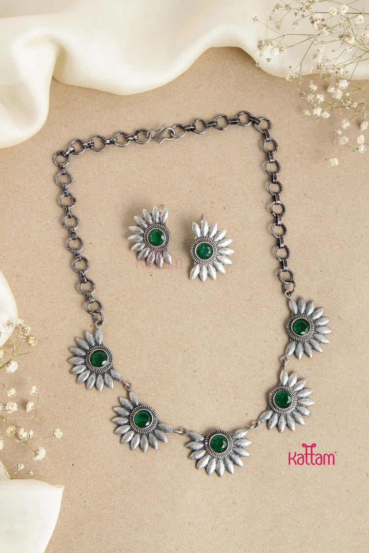 Oxidised Silver Sunflower Design Choker - Green - N2739