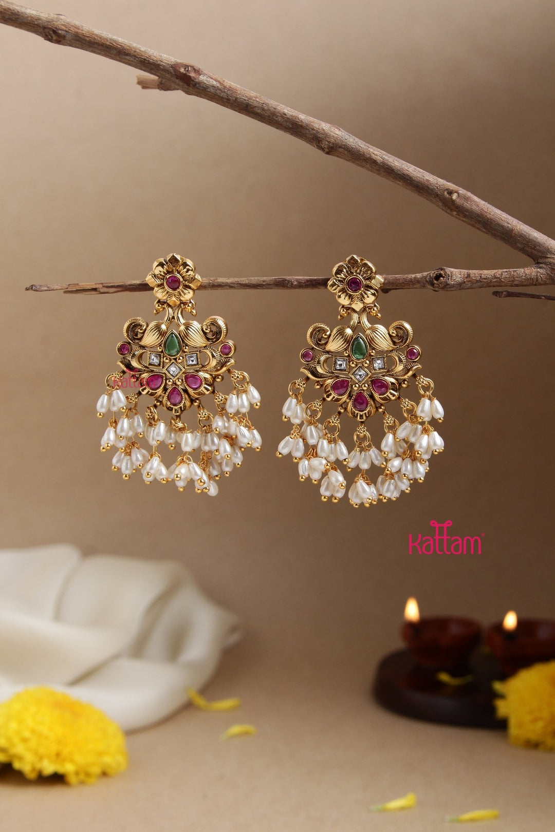 Peacock Ricepearl Drop Earring - E915