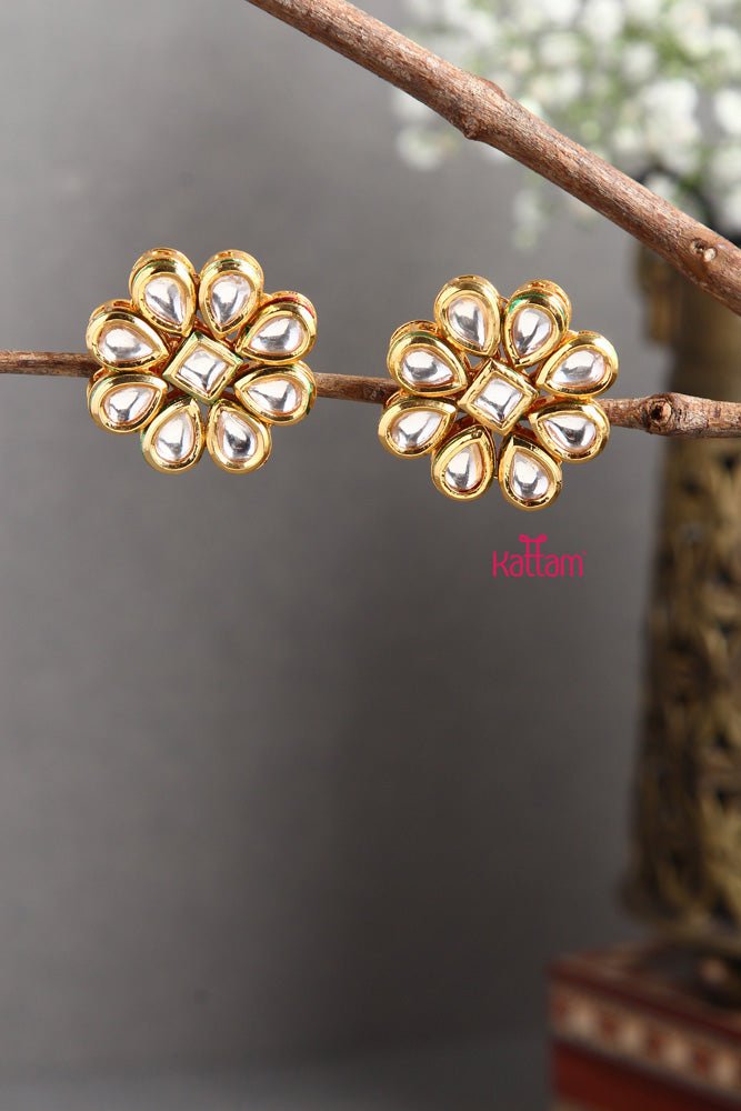 Premium Kundan Petals Stud - E393