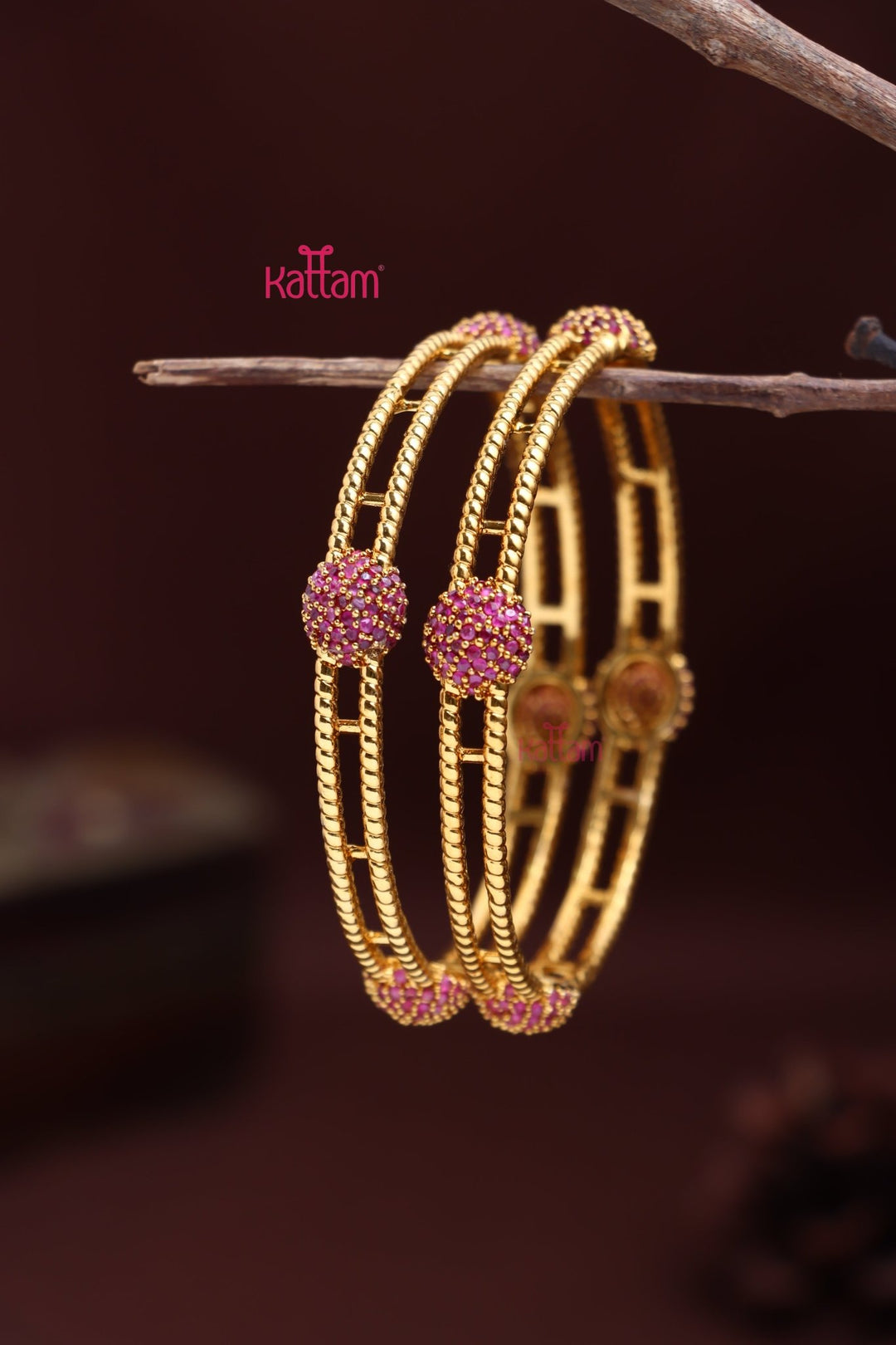 Rubyball Stone Bangle - B566 - V4