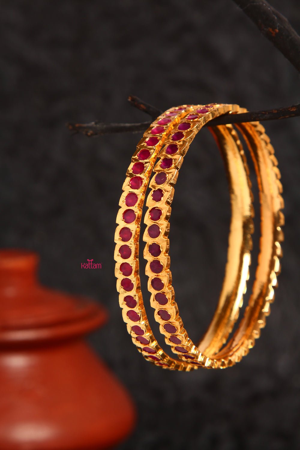 Single Line Ruby Stone Gati Bangle - B158