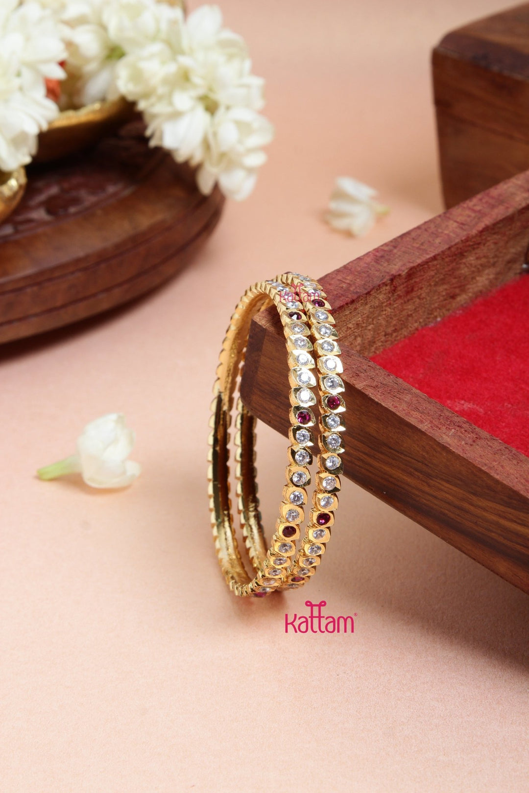 Single Line White & Ruby Stone Gati Bangle - B549 - V4