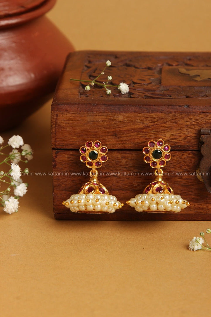 Traditional Small Kemp Jhumka - E074