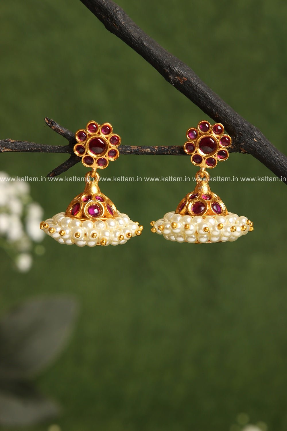 Traditional Small Kemp Jhumka - E075