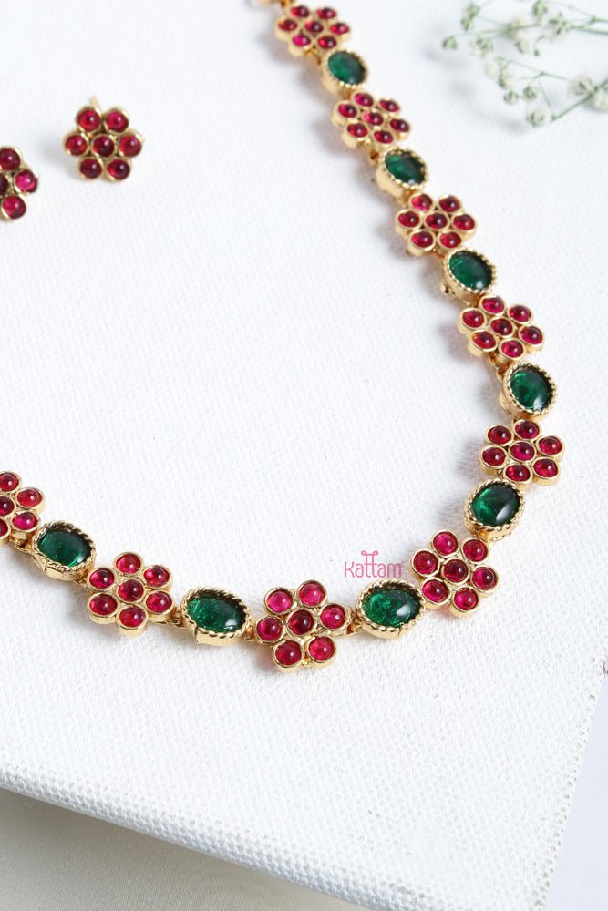 Yazhini - Floral Choker - N2431